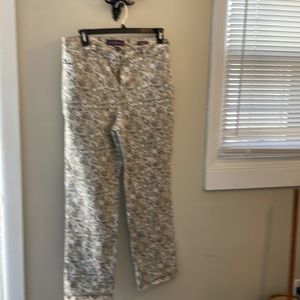 Gloria Vanderbilt fun floral jeans size 16